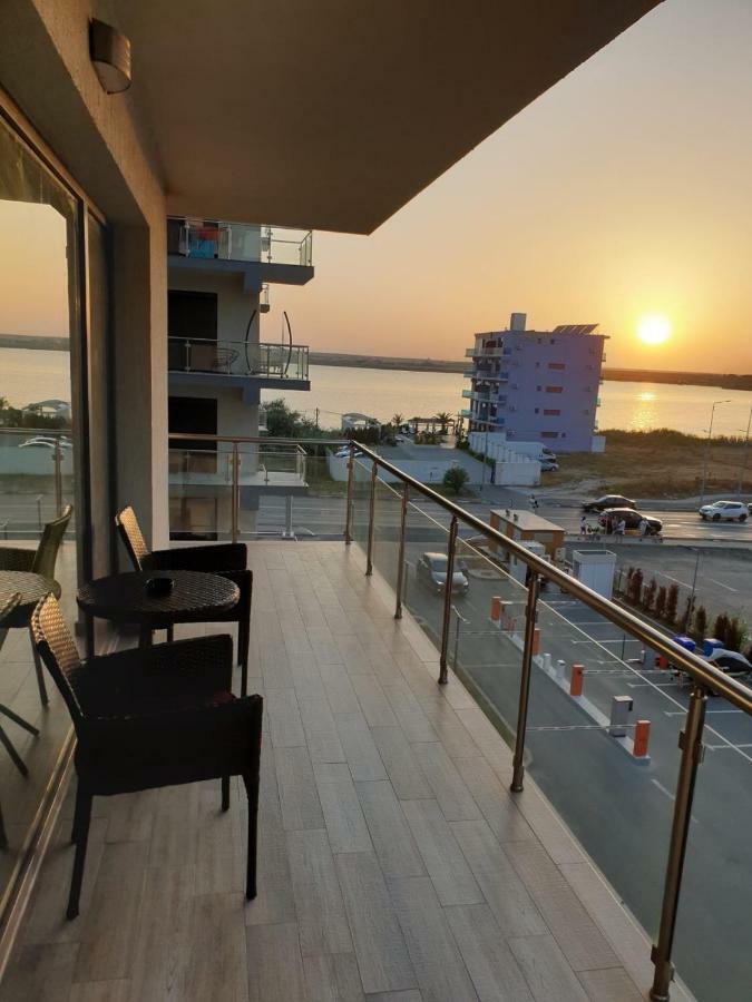 Sea Breeze Apartments Mamaia Nord De Silva Exterior foto